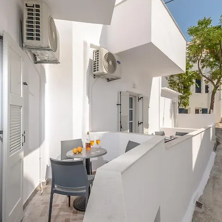 Aggidia Guest Houses